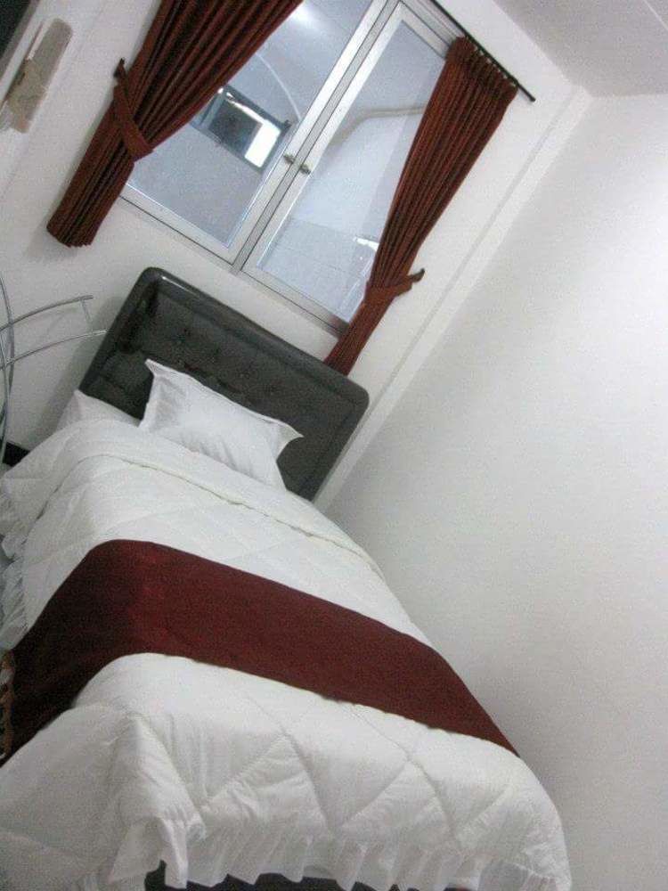 Providence Homestay สุราบายา ภายนอก รูปภาพ